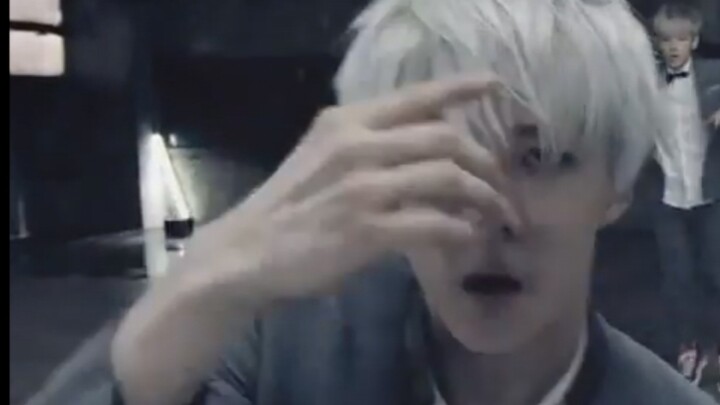 小小的老子在跳咆哮