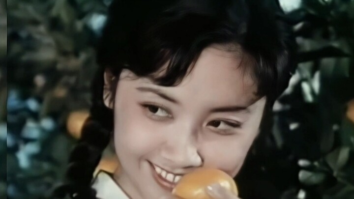 Let’s admire the stunning beauty of the Queen of the Land of Women!