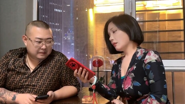 Cảnh kinh điển “giết người còn phải giết cả tâm”, không so sánh thì chẳng biết đau đâu