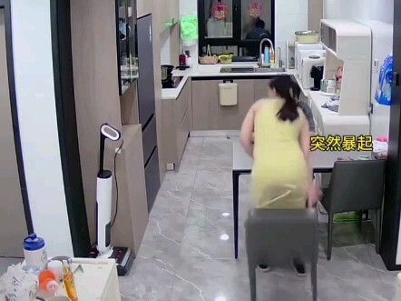 夫妻俩互相放狠话，居然是因为怀孕妻子的特殊癖好，网友：姐，我很少站在男的这边的