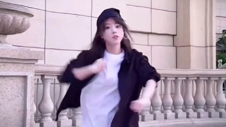 Tide Song For Those Who Love Dancing ( Zhong Xueer )