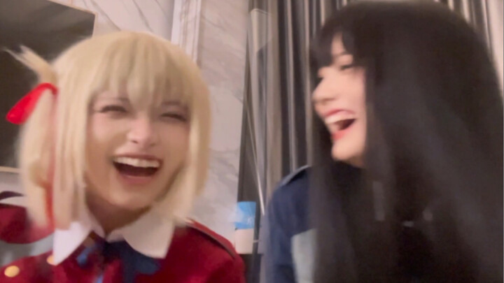 أيّها الرماة، هل هناك ما يفوق متعة التصاق الأجساد؟ | كواليس النسخة الحية من ريكوريتس تُكشف أخيرًا!