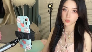 Sobat wanita dengan tatapan penuh kasih yang hampir membuatmu terbakar, aku tunjukkan padamu jio put