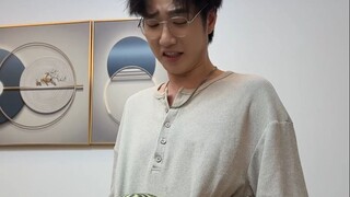 Mari kita lihat apakah dia berani bicara omong kosong lain kali!