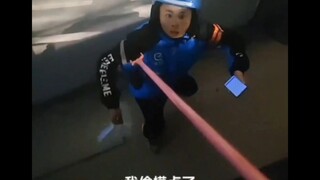 哈哈这波操作都看傻了