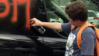 Kid Graffiti เป็นรถของแม่ เพียงเพื่อหัวเราะมุข