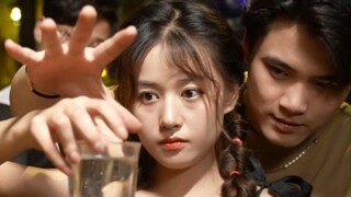 女孩子的手这么容易就能摸到吗？