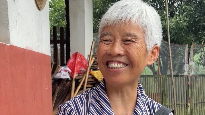 Touched by Grandma’s Lifelong Love That Keeps Them Sustained Together