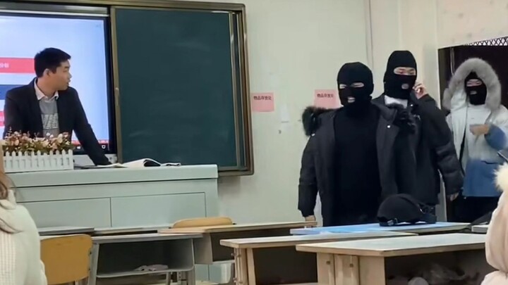 السرب الشرير