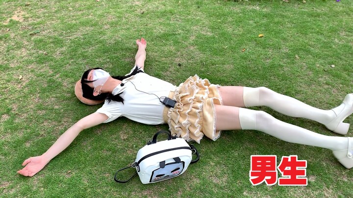 Sis Qianzhi: Bro, you smell so good!