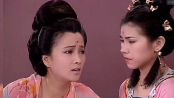 Có lẽ vì bà có khuôn mặt xinh đẹp nên bà đã vào vai rất nhiều phụ nữ xinh đẹp trong thời kỳ khó khăn