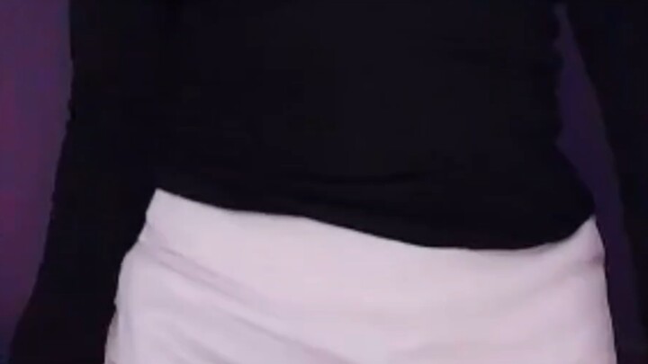 Agak menyilaukan mataku.