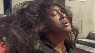 假发：哈哈～自己吓自己