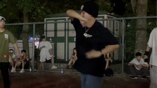 大学最后一年 假扮新生上来battle