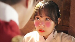STUDENT IS FORCED TO BE THE KING'S BRIDE AND FALLS IN LOVE