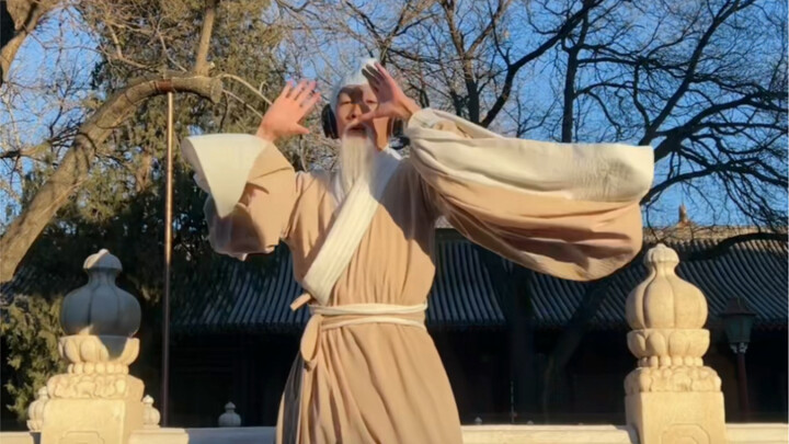 ขอให้ทุกคนสวัสดีปีใหม่จีน สุขสันต์ รุ่งเรืองโชติช่วง และโชคดีตลอดปีมังกร!