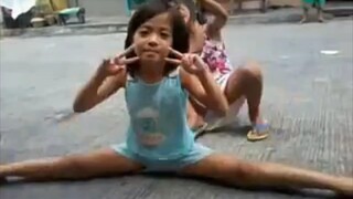 Pagalingan na naman magsplit, magbending at tumambling hahaha 😂😂🤣🤣😅😅✌️✌️