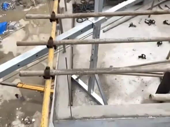 Kalau hidup tidak dipaksa, siapa yang mau melakukan hal semacam ini?