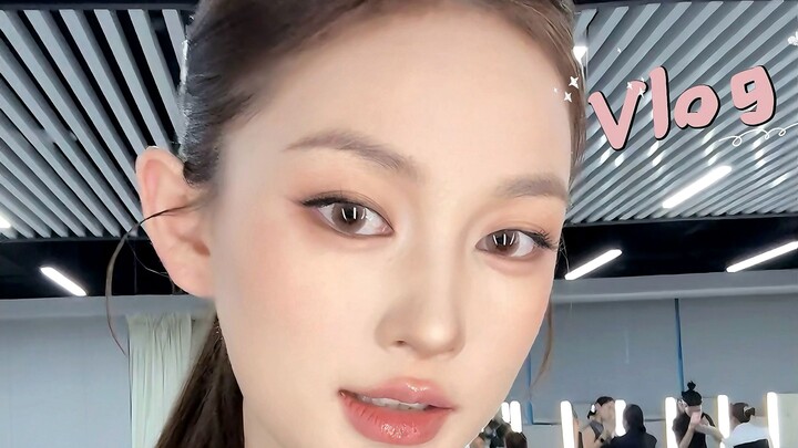 A Day in the Life: Makeup Training with a Mogao Ping Sales Associate Vlog