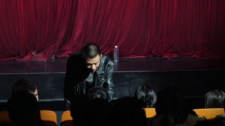 การประลองระดับภาษาอังกฤษ - โชว์เดี่ยวของฟู่หาง