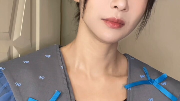 “Trên mảnh đất cằn cỗi của tôi, em là đóa hồng cuối cùng”