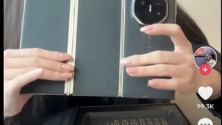 洋抖网民看华为三折叠