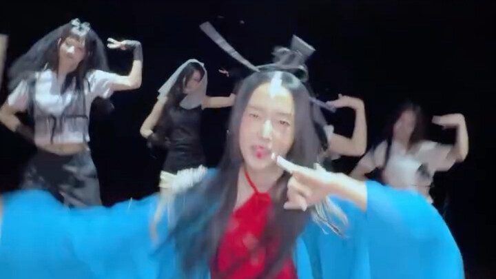 [ILLIT] It’s Me WA ngoài mong đợi!!!!!!🪭❤️‍🔥 cùng nữ hoàng techno – tiền bối Lee Jung-hyun!