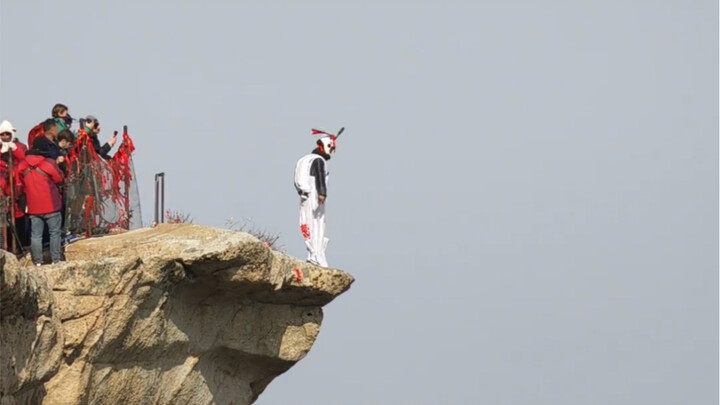 الشمال الغربي ليس بلا حياة، هناك من أحبهم.