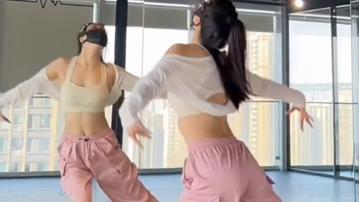 เพลง "Perfect Landing" เวอร์ชั่นกระจกที่คุณชอบที่สุดมาแล้ว! อย่าลืมแท็กฉันด้วยนะถ้าอยากคัฟเวอร์เพลงน