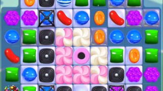 ada permen donat di tengah, candy crush