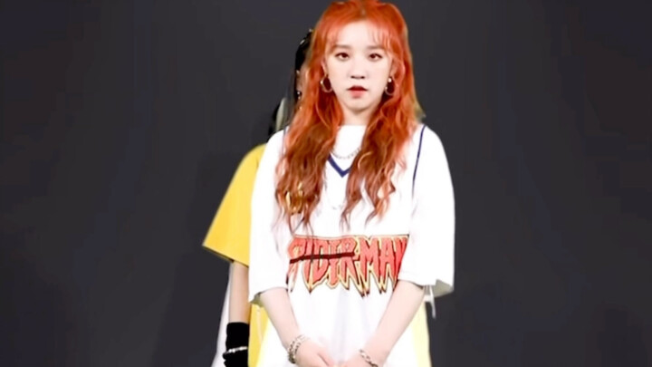 (G)I-DLE Random Dance Relay