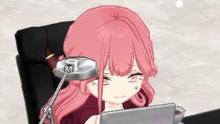 *Alu looks scared~