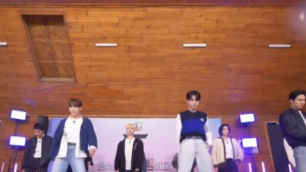 Floor: What the hell is this noise... It feels like it's going to shatter the floor