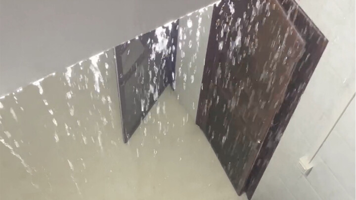 Taking a day off from updates—I was fortunate enough to experience staying in the Water Curtain Cave