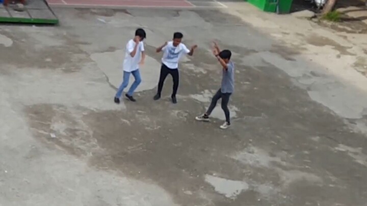 Epic Boys Dancing In School (ORIGINAL)