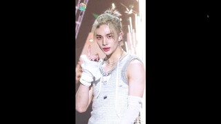 Stray Kids HYUNJIN – LALALALA(스트레이 키즈 현진 - 락(樂)) FanCam _ Show! MusicCore