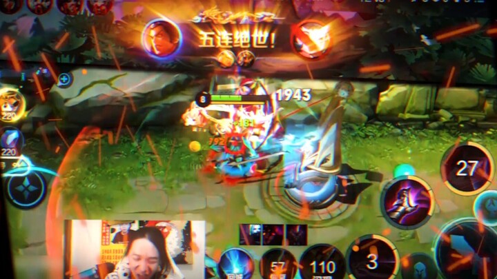 吕老师向众神祈祷，回应他的是两年前的自己