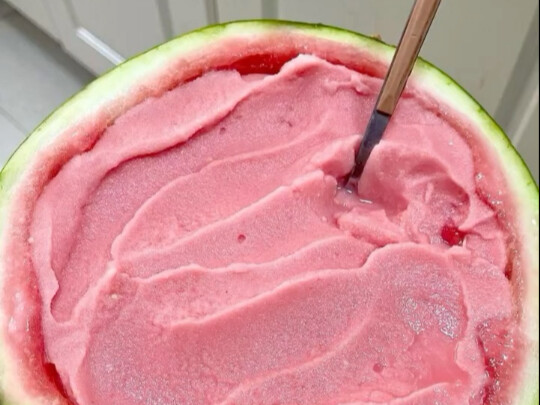 أكلت مرة في منزل صديقي واندهشت تمامًا.