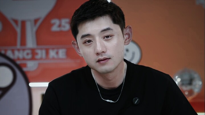 จางจี้เคอ | ไลฟ์สด 0429 "ปีที่แล้วปักกิ่งยูนิเวอร์ซิตี้รับเด็กผู้หญิงคนหนึ่งเข้าเรียน ซึ่งก็คือเด็กท