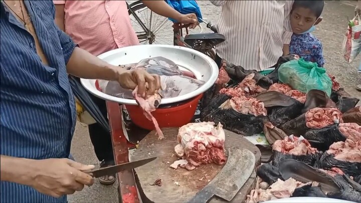 মাথা বানানো -খাসির মাথা _ Goat head preparation _ছাগলের মাথা বানানো(720P_HD)_1