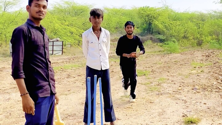 ये कैसा कैच है 🏏🙄 #viral #Cricketlover #Shorts #comedy #funny ##trending #cricket