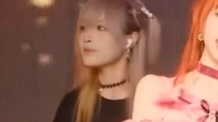 Phần ngày đầu tiên chỉ có hai đoạn quay trực tiếp tự cắt này thôi hehe