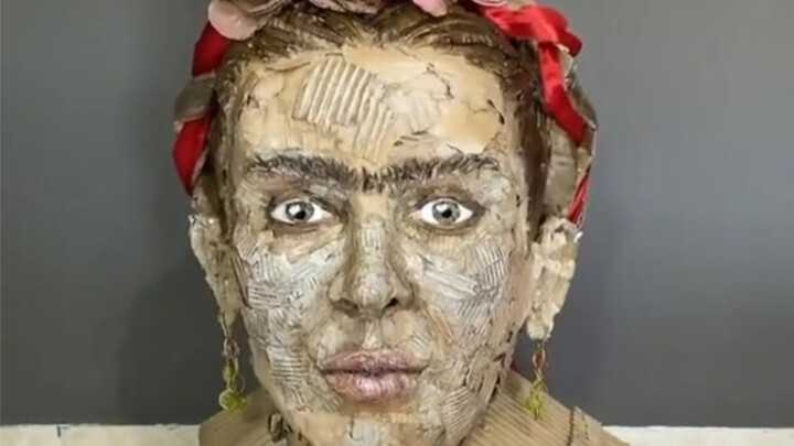 “Không có chút khiếu nghệ thuật thì đúng là chẳng xem được đâu.”