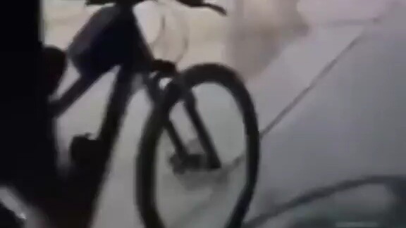 How to impress girls in just a sec