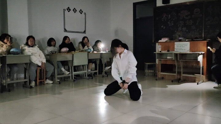 New Year's Eve party danced to Taemin's Criminal