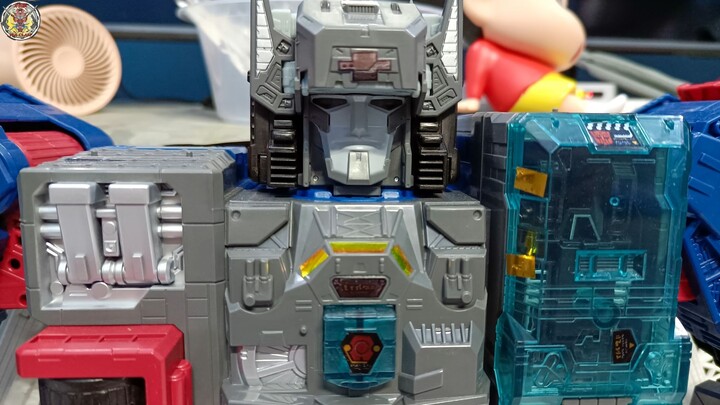 Transformers Titans Return - Fortress Maximus