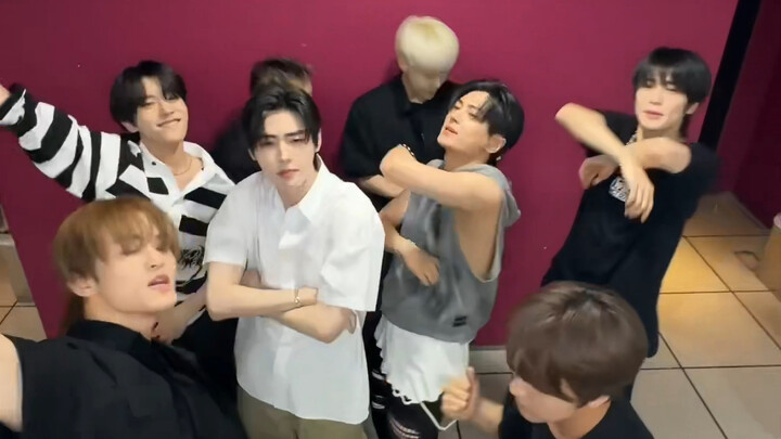 Cross-promotion collaboration! NCT 127 x ENHYPEN: Park Jung-seong, Park Sung-hoon, and Shim Jae-youn