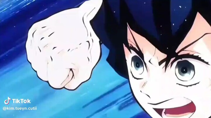 có cô em xin xin đang nhào tới