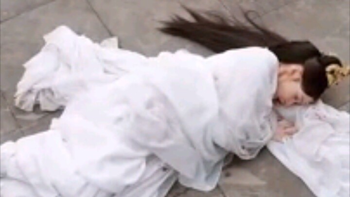 13.The Last Deity's Sacrifice Pact!