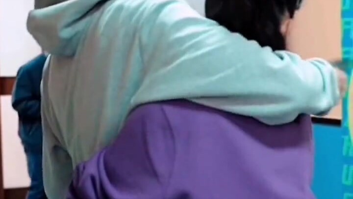 【Dương Dương × Địch Lệ Nhiệt Ba】Trong ba cặp thì nhất định phải có một cặp là thật chứ!